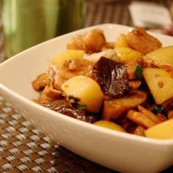 香菇土豆炖鸡肉的做法[图]