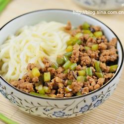 肉酱蔬菜面的做法[图]