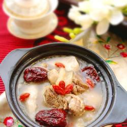 山药红枣牛腩煲的做法[图]