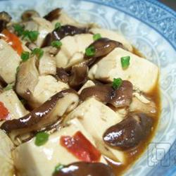 鲜菇酱烧豆腐的做法[图]