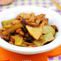 五花肉爆二笋的做法[图]