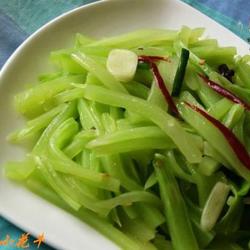 清炒莴笋丝的做法[图]