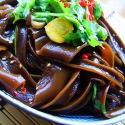 香拌蕨根粉的做法[图]