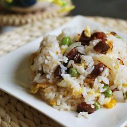 腊肠炒饭的做法[图]