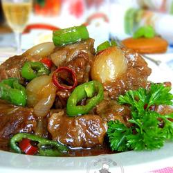 红葱头焖牛肉的做法[图]
