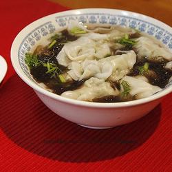 紫菜汤茴香牛肉馄饨的做法[图]