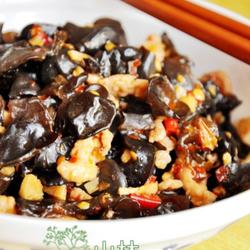 鱼香木耳肉片的做法[图]