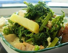 芥菜樱子炖豆腐