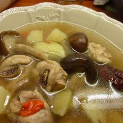 电饭锅香菇鸡汤的做法[图]