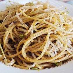 香辣牛肉酱拌凉面的做法[图]