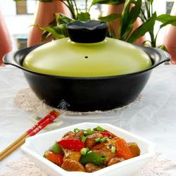 飘香栗子鸡煲的做法[图]