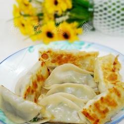 春韭鲜肉锅贴的做法[图]