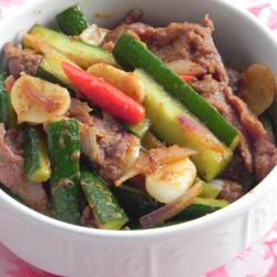 泰式红咖喱炒牛肉的做法[图]