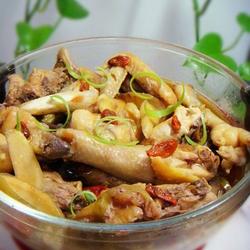 淮山枸杞蒸鸡的做法[图]