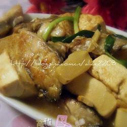 豆腐烧鱼的做法[图]