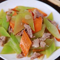 莴笋炒肉片的做法[图]