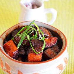铁锅春笋烧肉的做法[图]
