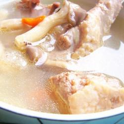 老鸭竹荪汤的做法[图]