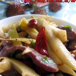 冬笋炒腊肉的做法[图]