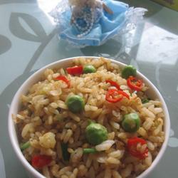 葱香蛋炒饭的做法[图]