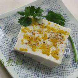 咸蛋黄拌豆腐的做法[图]