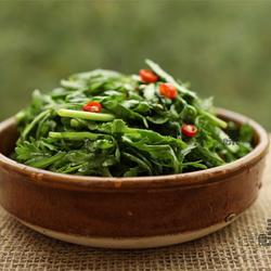 生拌茼蒿的做法[图]