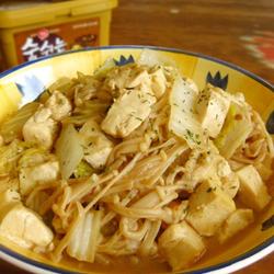 白菜金针菇烩豆腐的做法[图]