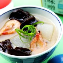冬瓜鲜虾味噌汤的做法[图]