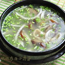 鸡肉烩鱼丝的做法[图]