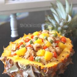 鸡丁菠萝饭的做法[图]