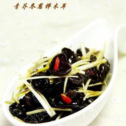 青芥冬葱拌木耳的做法[图]
