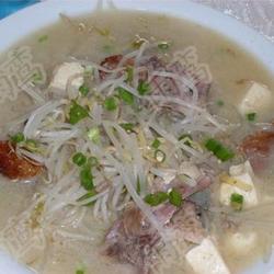 珍珠银芽鸭架汤的做法[图]