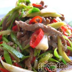 青蒜牛肉丝的做法[图]