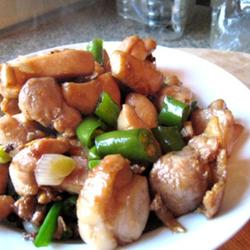 鲜椒鸡丁的做法[图]