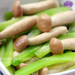 青笋烧菇的做法[图]