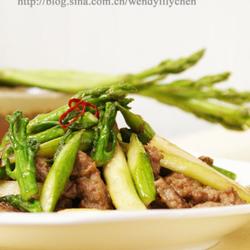 芦笋炒牛肉的做法[图]