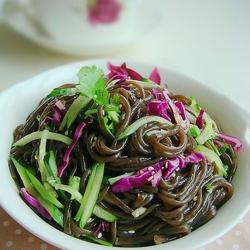 凉拌蕨根粉的做法[图]