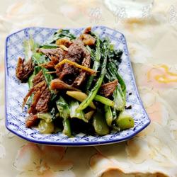 豆豉鲮鱼炒油麦菜的做法[图]