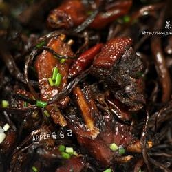 茶树菇焖鸭的做法[图]