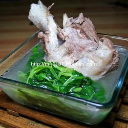 筒子骨青菜汤的做法[图]