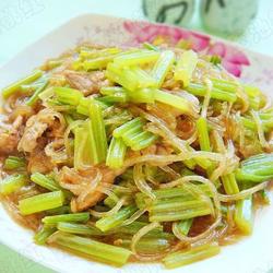 芹菜炒粉条的做法[图]