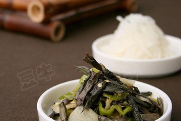 清炒干巴菌