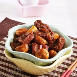 板栗烧牛肉的做法[图]