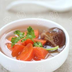 牛骨香菇萝卜汤的做法[图]
