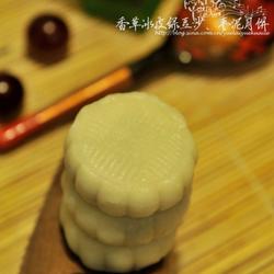 香草冰皮绿豆沙枣泥月饼的做法[图]