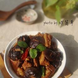排骨焖香菇的做法[图]