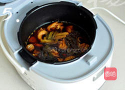 啤酒炖猪脚的做法图解5