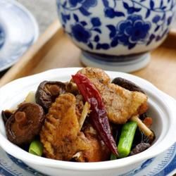 黄焖鸡的做法[图]