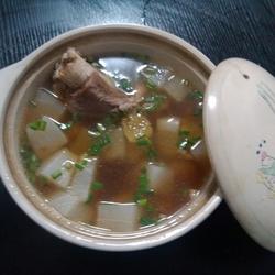 冬日之棒骨萝卜补钙汤的做法[图]