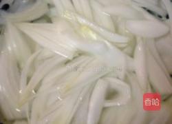 洋葱爆羊肉的做法图解2